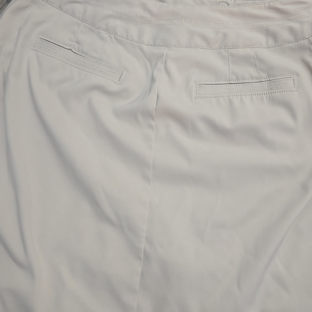 Tail Khaki Golf Skirt With Built In Shorts - Picture 3 of 4